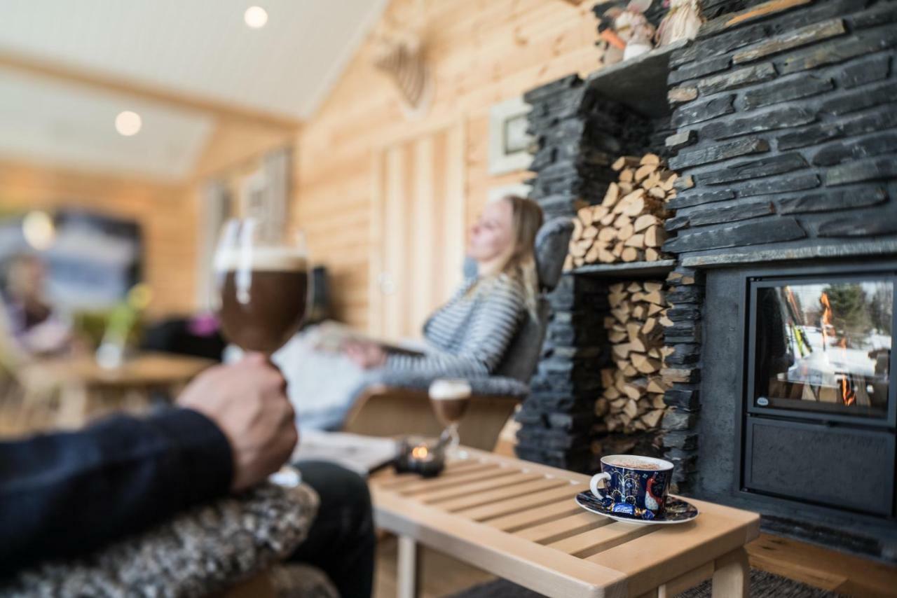 Hotel Yllaeshumina Äkäslompolo Zewnętrze zdjęcie